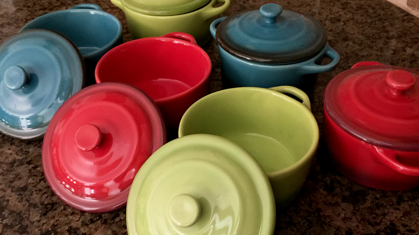 Mini Stoneware Bakers with Lids