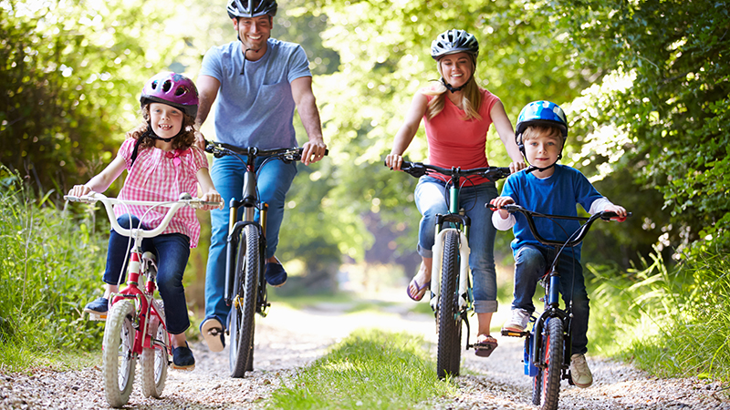 Tips for Working Parents to Stay Active During The Workweek