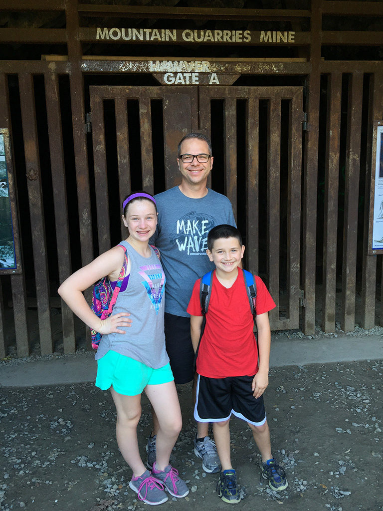 Easy Family Hike to Hawver Cave Near Auburn, California