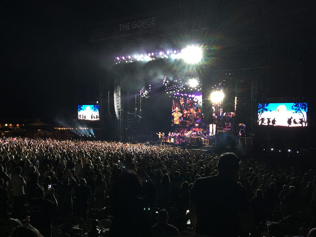 Gorge Amphitheater, Dead and Company Perform
