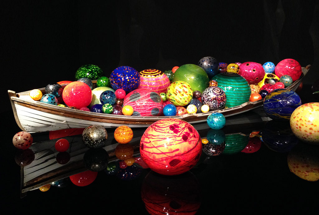 See The Studio Glass Work of Dale Chihuly at Chihuly Garden and Glass