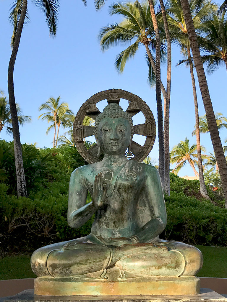Hilton Waikoloa Statues And Artwork
