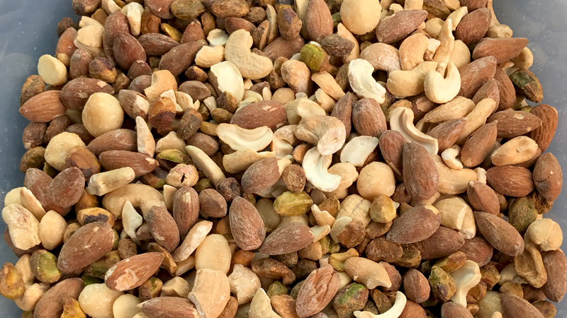 Whole30 Snack: Mixed Nuts