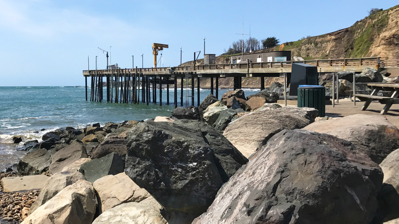 Point Arena Pier in Arena Cove