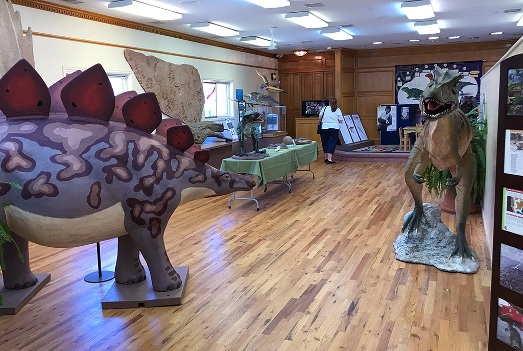 tumbler ridge dinosaur museum