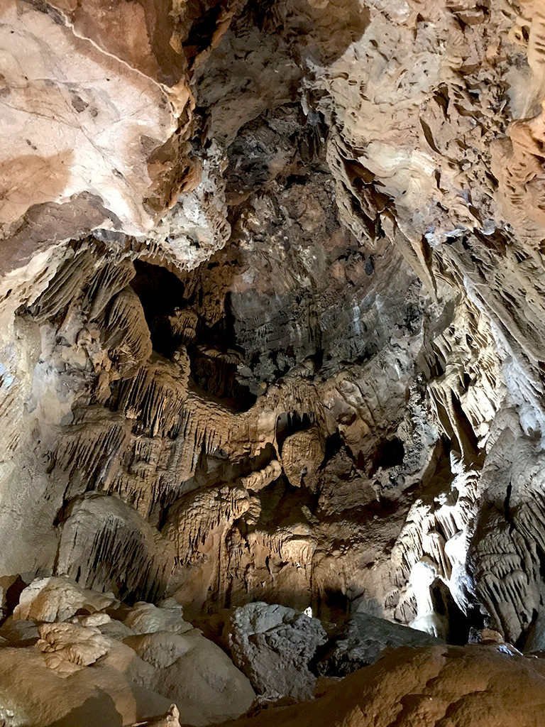 Tour Lake Shasta Caverns