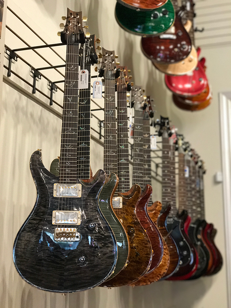 Chicago Music Exchange North Lincoln Avenue, Chicago, Illinois