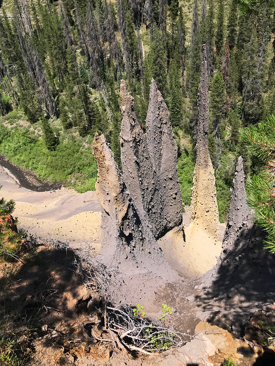 The Pinnacles Overlook And Trail At Crater Lake National Park