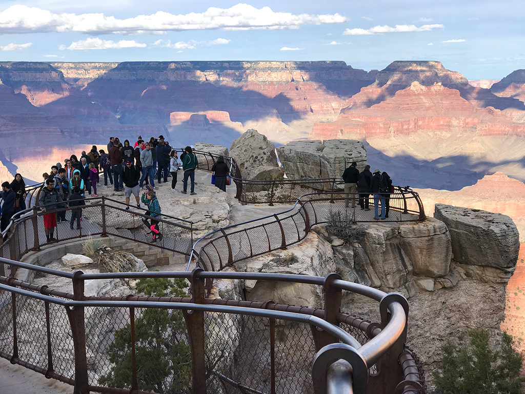 Mather Point Overlook Grand Canyon 1024x768 