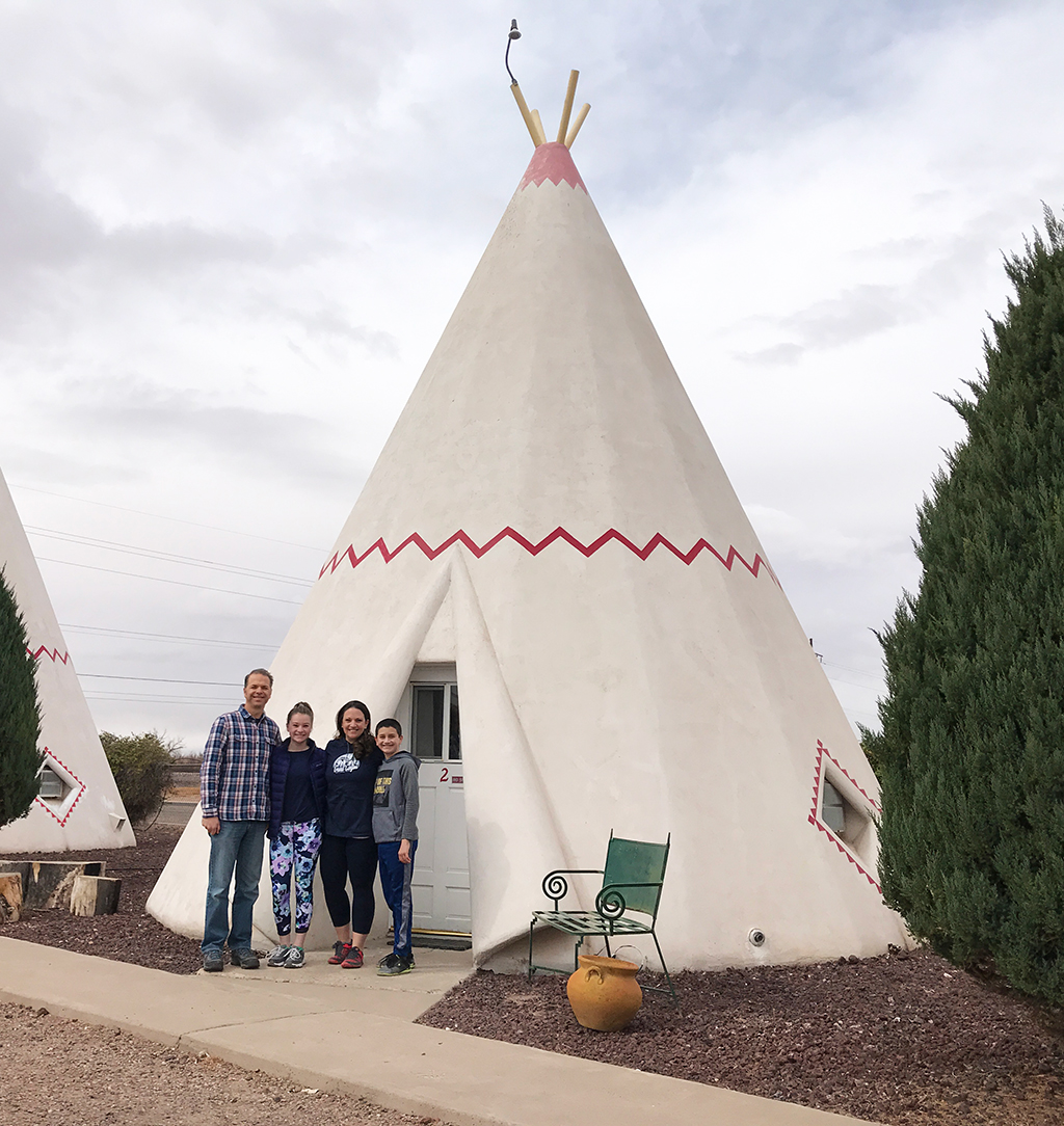 The Wigwam Motel On Old Route 66 In Holbrook, Arizona