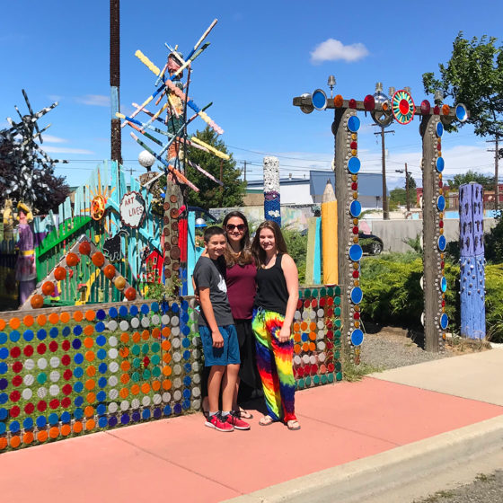 Carter, Natalie, and Jennifer Bourn Visiting Dick And Jane's Spot in Ellensburg, Washington