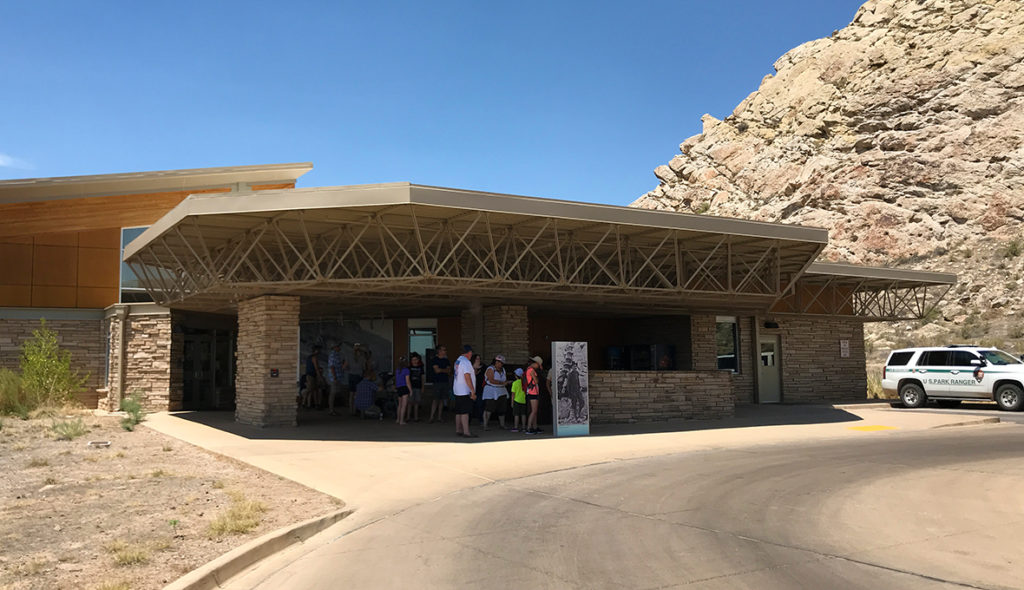 visitor center dinosaur national monument