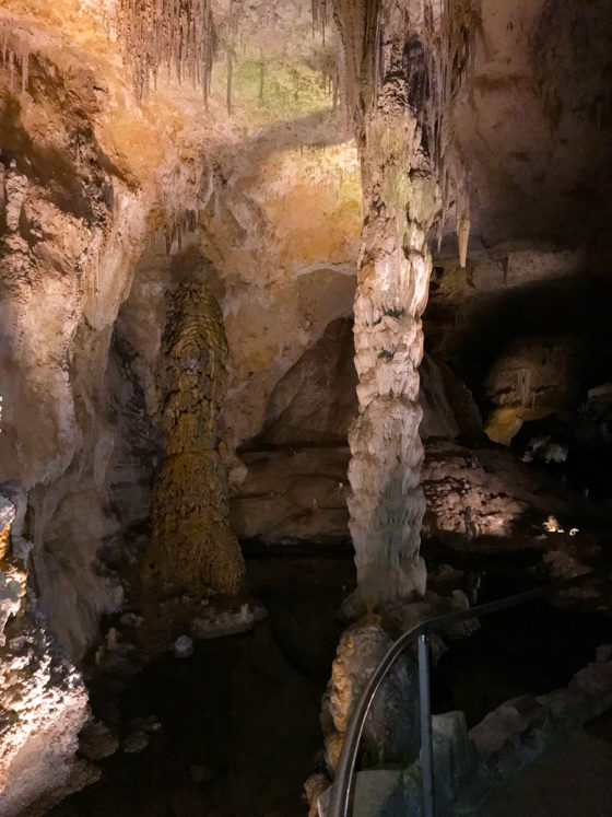Stalactites Columns Natural-entrance-trail-carlsbad-caverns-national-park