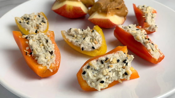Mini Sweet Peppers Stuffed With Everything Bagel Cashew Cheese (Whole30)